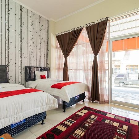 Reddoorz Syariah Near Pasar Aur Kuning Ξενοδοχείο Bukittinggi Εξωτερικό φωτογραφία